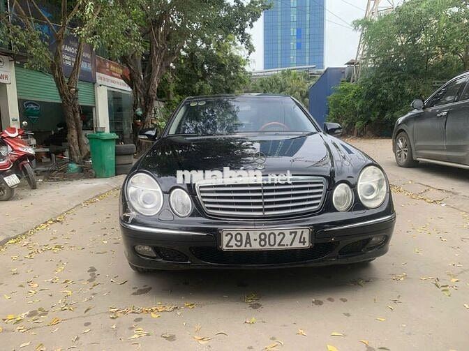 Mercedes-Benz E240 2004 Đen