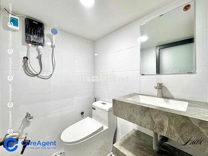 PHÒNG MỚI XÂY THANG MÁY FULL NT GẦN ĐH CÔNG THƯƠNG VĂN HIẾN