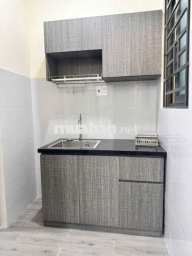 Phòng trọ tách bếp, Phạm Văn Bạch, có thang máy, không chung chủ
