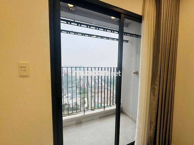 bán căn góc lầu 5 chung cư 141bis điện biên Phủ sổ hồng 65m2 có 2pn 