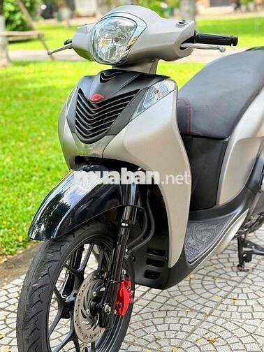 Honda SH Mode 2015 Bạc. nợ xấu đưa 10tr lấy xe