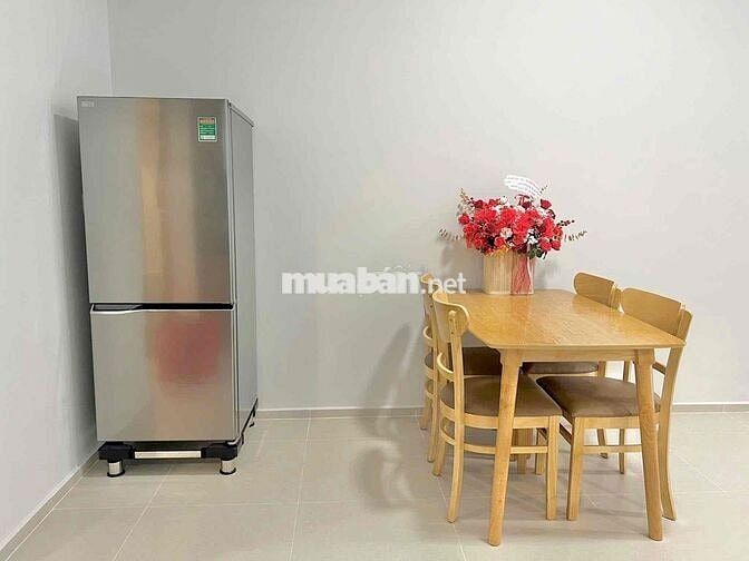 Căn 2PN đầy đủ nội thất; Đang trống sẵn. Giá 9 tr/tháng. LH Hương ạ