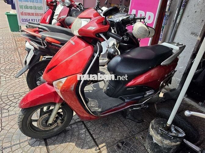Honda Lead Đỏ cốp rộng