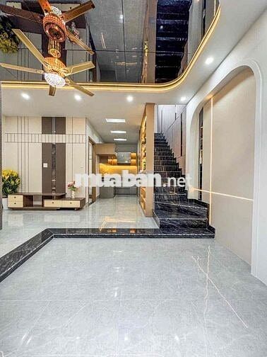 NHÀ ĐẸP FULL NỘI THẤT HẺM 387 TRẦN NAM PHÚ,GẦN BV ĐHYD CẦN THƠ