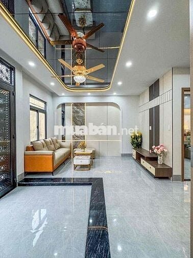 NHÀ ĐẸP FULL NỘI THẤT HẺM 387 TRẦN NAM PHÚ,GẦN BV ĐHYD CẦN THƠ
