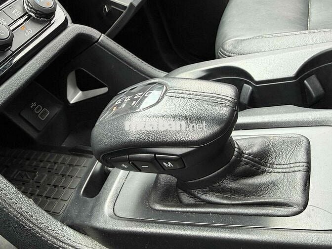 Ford Everest BiTurbo Victor 2024 Trắng 32.000 km