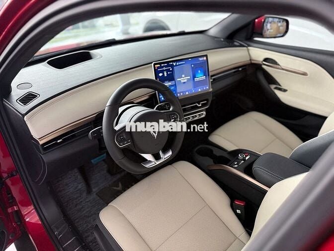 VF6 Nhận xe chỉ từ 92 triệu đồng