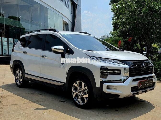 Xpander Cross 2025 35.000km (giá còn thương lượng)