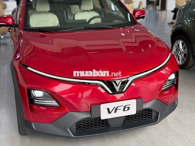 VF6 Nhận xe chỉ từ 92 triệu đồng