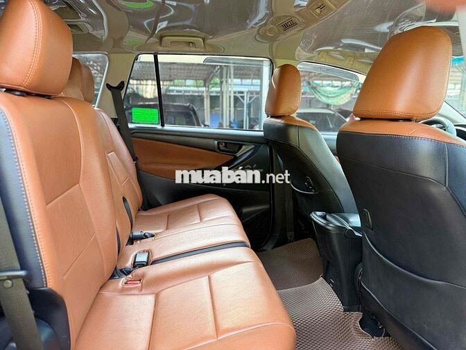 Toyota Innova 2.0E 2018MT CHUẨN KM RẤT ĐẸP