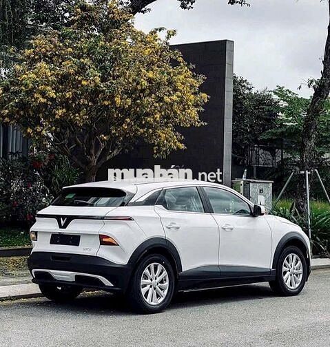 VF6 Nhận xe chỉ từ 92 triệu đồng
