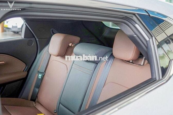 VF6 Nhận xe chỉ từ 92 triệu đồng