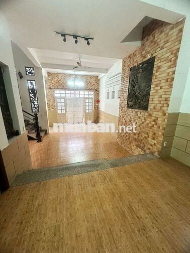 Nhà thuê Gò Dầu. Quận Tân Phú (3pn, 4wc) hẻm xe hơi. Dtsd 252m2