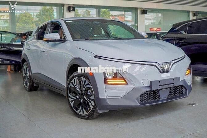VF6 Nhận xe chỉ từ 92 triệu đồng