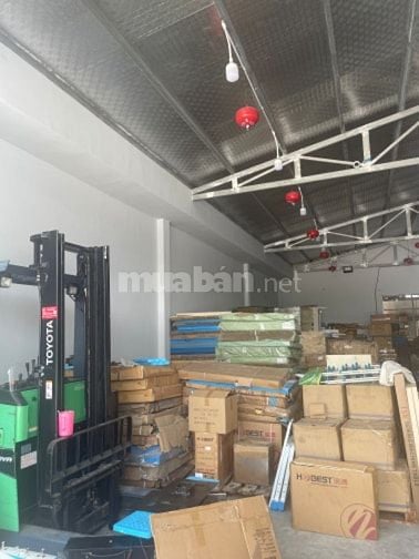Lao động phổ thông, bốc xếp hàng hóa 