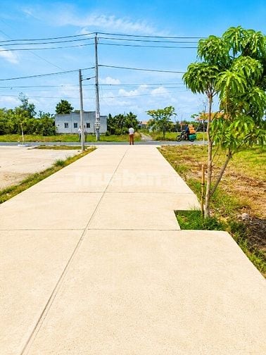 ĐẤT NỀN THỔ CƯ NGAY TRUNG TÂM THỊ TRẤN CẦN ĐƯỚC – GIÁ CHỈ 750 TRIỆU
