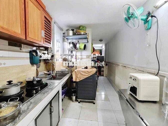 NHÀ ĐẸP 3 TẦNG - QUẬN 11 BÌNH THỚI GẦN LÃNH BINH THĂNG MINH PHỤNG