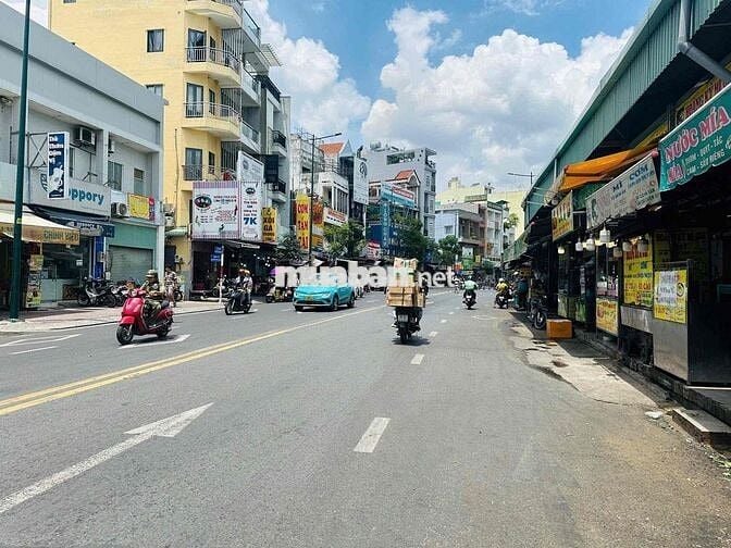NHÀ MẶT TIỀN NGUYỄN VĂN NGHI GÒ VẤP ĐỐI DIỆN CHỢ,ĐHCN4