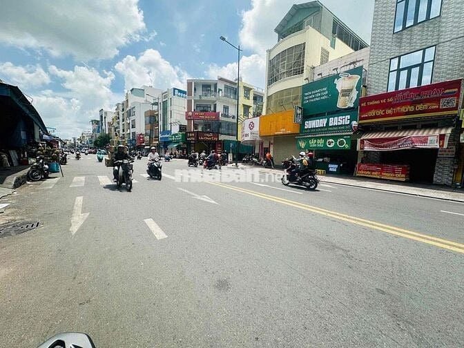 NHÀ MẶT TIỀN NGUYỄN VĂN NGHI GÒ VẤP ĐỐI DIỆN CHỢ,ĐHCN4