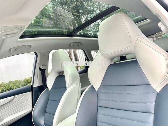 MG HS DEL Turbo SUV Trắng 5 chỗ