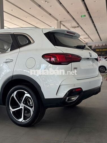 MG HS DEL Turbo SUV Trắng 5 chỗ