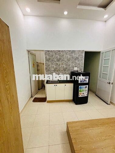 DUPLEX GÁC CAO 1M6 NGAY CHỢ PHẠM VĂN HAI