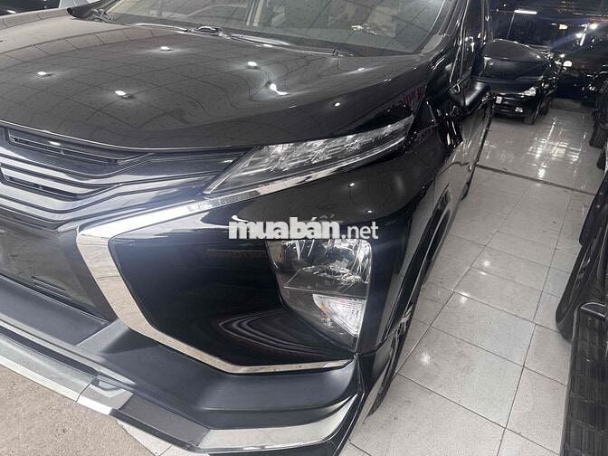 Mitsubishi Xpander 7 chỗ Xăng màu Đen