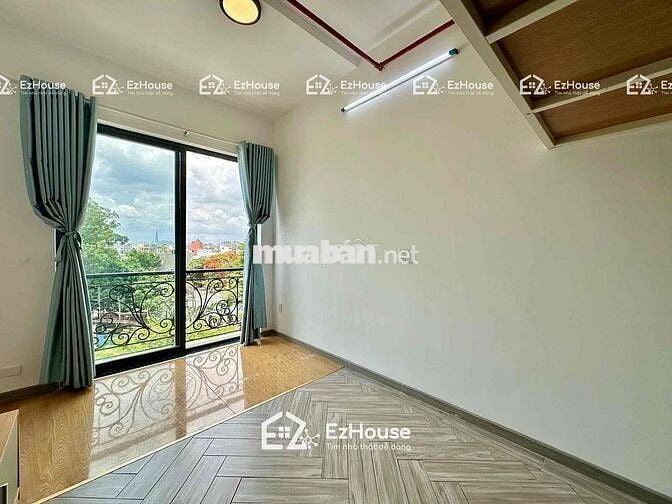 Duplex Ban Công full nt Nguyễn Oanh