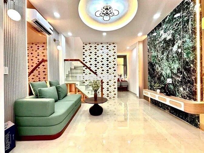 CHỈ NHỈNH 5TY HẺM XE HƠI THÔNG NGAY NGÃ TƯ HÀNG XANH BÌNH THẠNH.DT32m2