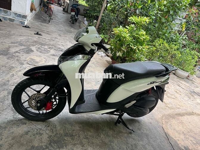 Honda SH Mode 2018 Trắng đen