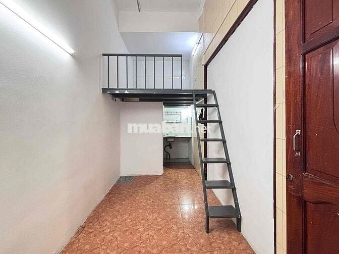 sẵn trọ giá rẻ ngay đường tân kỳ tân quý sẵn quạt , kệ bếp