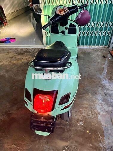 Piaggio Vespa GTS 125cc 2013 Xanh lá