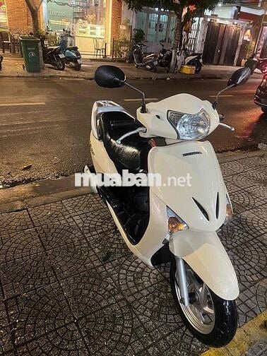 Honda Lead Trắng đen giấy tờ đầy đủ cần bán