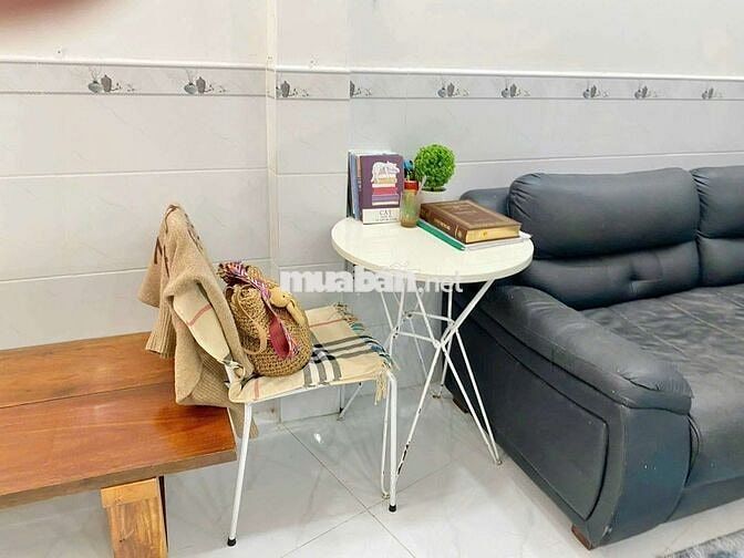 Nhà Cách Mạng Tháng 8[5,5x6 - 1 lầu, 2pn, 2toilet]