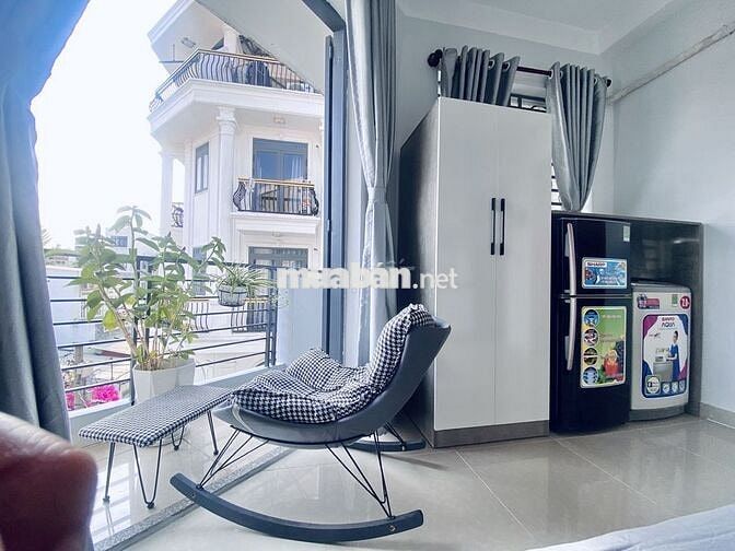 CHÍNH CHỦ - CHDV BANCOL LỚN CHILL, RỘNG 50M2 WC RIÊNG FULL NỘI THẤT