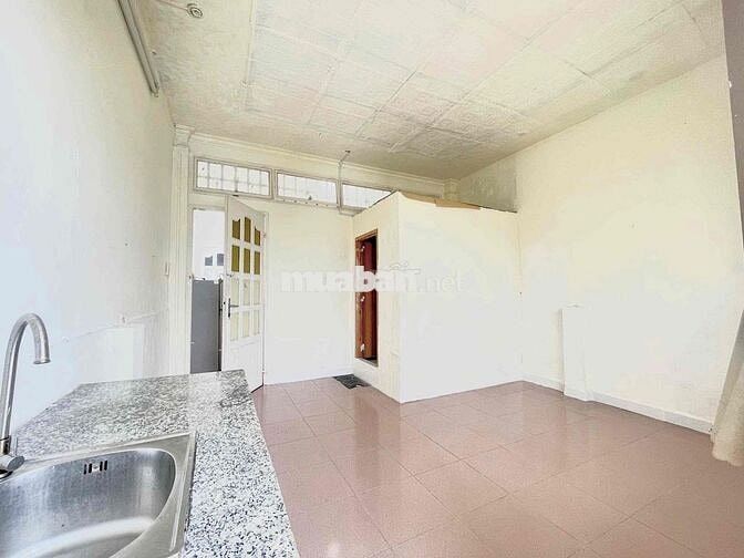 PHÒNG TRỌ CÓ BAN CÔNG GIÁ RẺ NGAY TẠI CITYLAND LOTTE NGUYỄN VĂN LƯỢNG