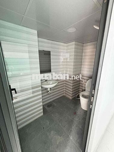 🏭🏨Phòng rẻ giá Tốt KCK Lê Minh Xuân gần chợ Đảo Mới 100%