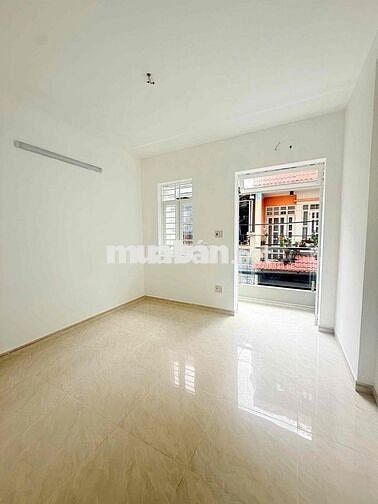 Hạ Giá 400tr Bán Gấp HXH Lê Trọng Tân 3 Lầu 4PN 3WC DTSD 134m