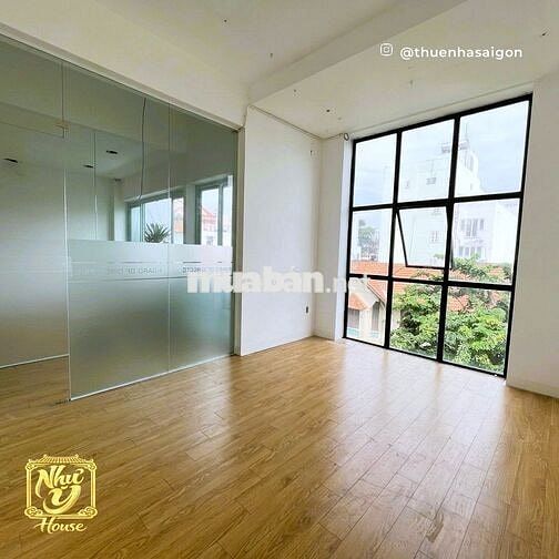 CHO THUÊ NHÀ 11 TRẦN QUÝ KHOÁCH QUẬN 1 – 5 TẦNG THANG MÁY, SÀN SUỐT