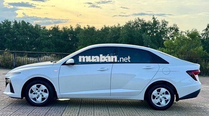 Hyundai Accent 2024 1.5L MT Trắng 12.000km