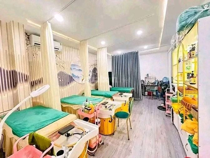 Sang nhượng tiệm Nail & Spa P12, Quận Tân Bình