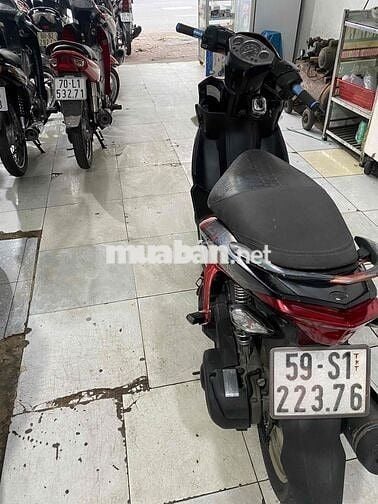 Yamaha Nozza Grande màu Đỏ Sài Gòn