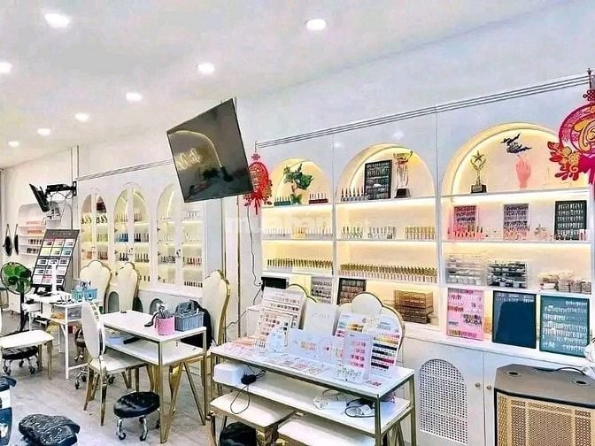 Sang nhượng tiệm Nail & Spa P12, Quận Tân Bình