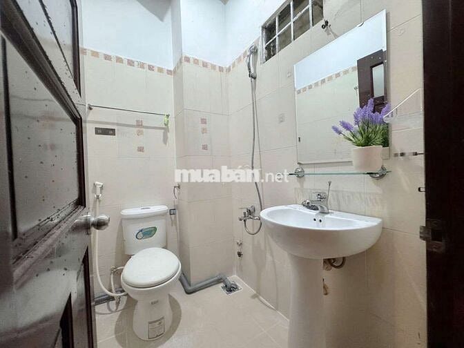 Phòng studio full nội thất mới cực đẹp ngay Lotte Cộng Hòa 