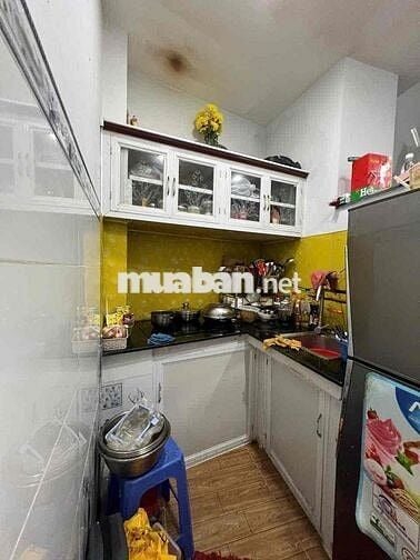 Nhà bán chính chủ 737/91B Lạc Long Quân, 30m2, 3 tầng,hhmg 1%.