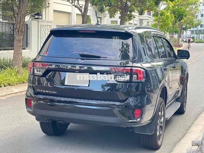 Everest 2 cầu 2025 Xe Xuất Hoá Đơn Xe Tại Ford