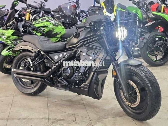 Honda Rebel 500 10.000 km màu Đen