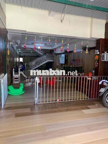 Bán trường mầm non đang hoạt động