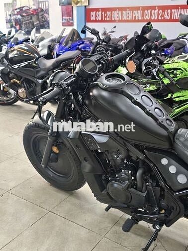 Honda Rebel 500 10.000 km màu Đen