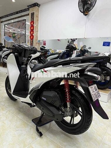 Honda SH 160 ABS 2024 Trắng